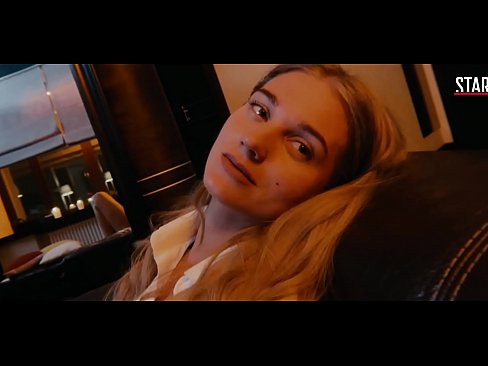 ❤️ 与克里斯蒂娜-阿姆斯的性爱场景(全高清1080)。 Russian porn